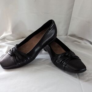 Clark’s Artisan Candra Gleam Black Leather Comfort Ballet Flats  5M granny core